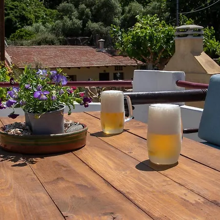 Casă la țară Feneri Traditional House 1- 20' From *